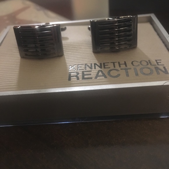 SOLD. Kenneth Cole pewter cuff links - Picture 3 of 6